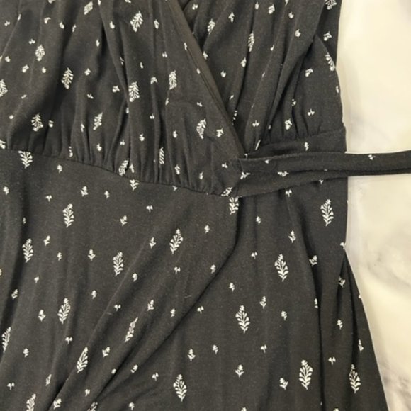 LOFT Wrap Maxi Dress - Picture 7 of 9